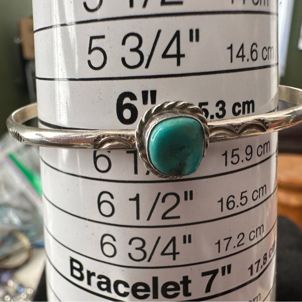 Navajo Turquoise Cuff Bracelet - Picture 5 of 5